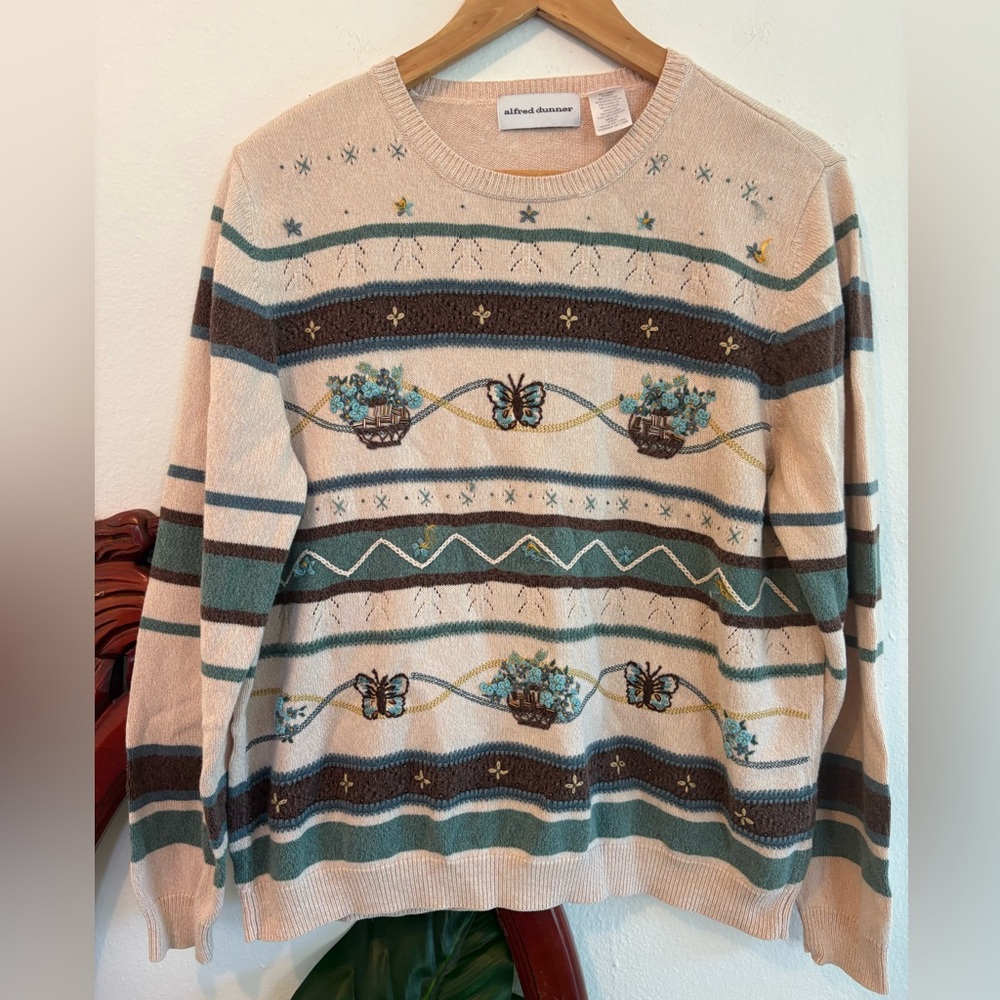 Vintage Alfred Dunner Cottagecore Floral Embroidered Cotton Crewneck Sweater